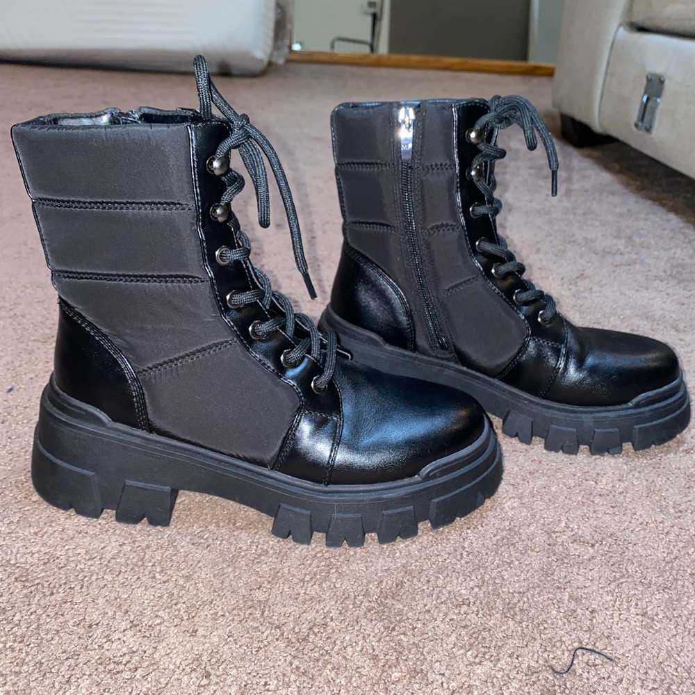 Platform boots
